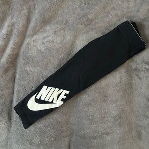 Girls Nike leggings